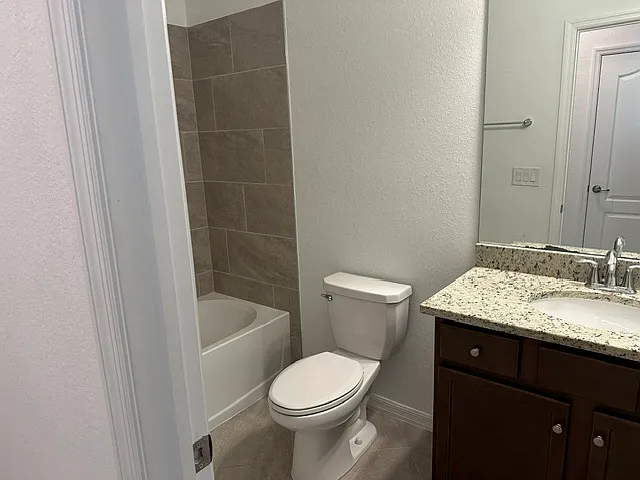 14510 Cantabria Dr — Photo 8