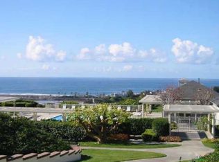 2253 Lagoon View Dr, Cardiff, CA 92007