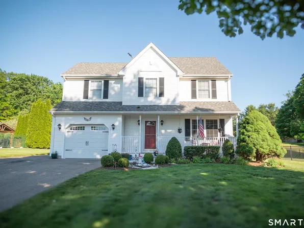 6 Vumbaco Drive, Wallingford, CT 06492
