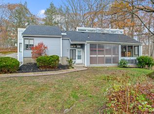 6 Dartmouth Drive, Shelton, CT 06484