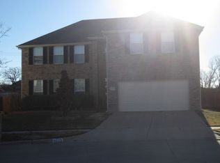 6725 Longleaf Ln, Denton, TX 76210