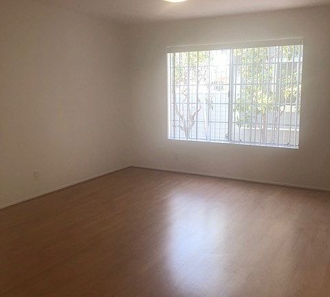 2nd image of 2800 Plaza Del Amo Unit 429