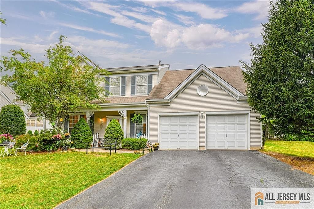 17 Hyde Park Dr, East Brunswick, NJ 08816 | Zillow