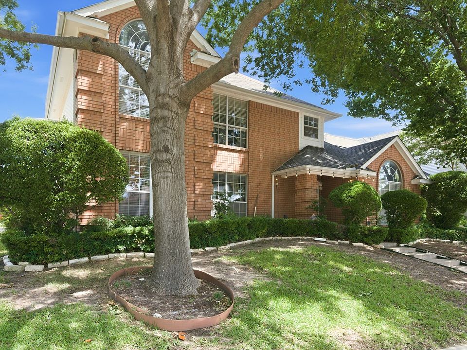 1st image of 8461 Golf Club Cir