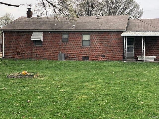 2nd image of 2104 Caseyville Ave