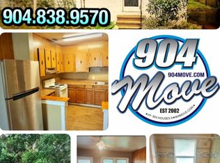 951 Odessa Dr E, Jacksonville, FL 32254