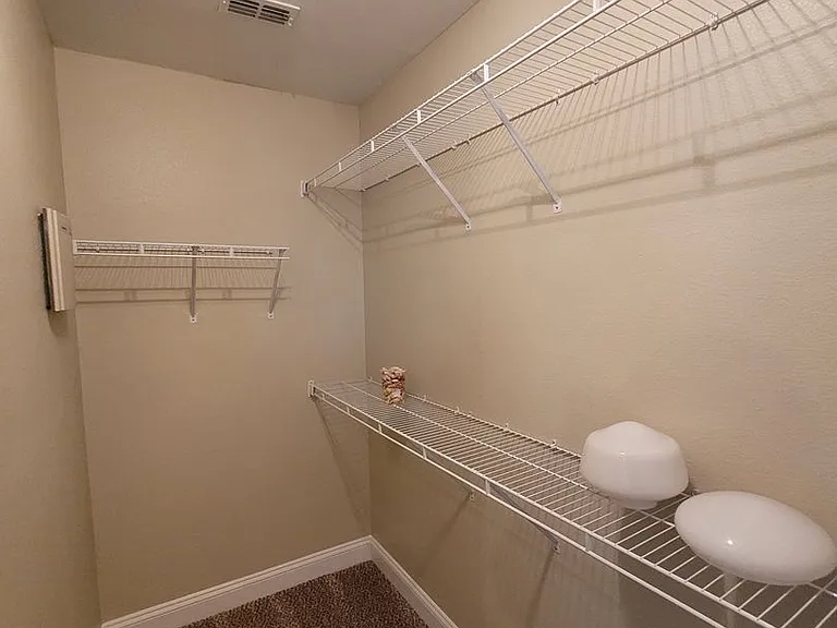 803 Majestic Dr — Photo 22