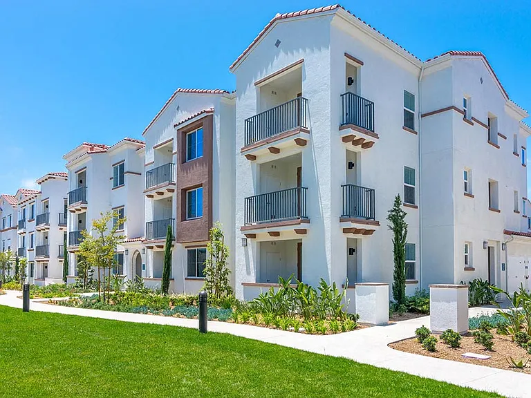 Montecito at Carlsbad — Photo 43
