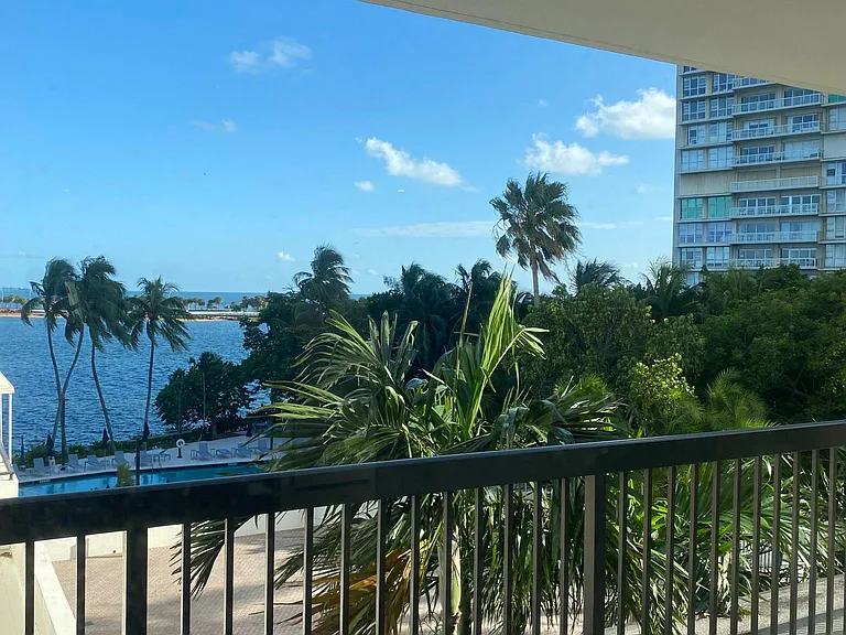 2333 Brickell Ave #306 — Photo 1