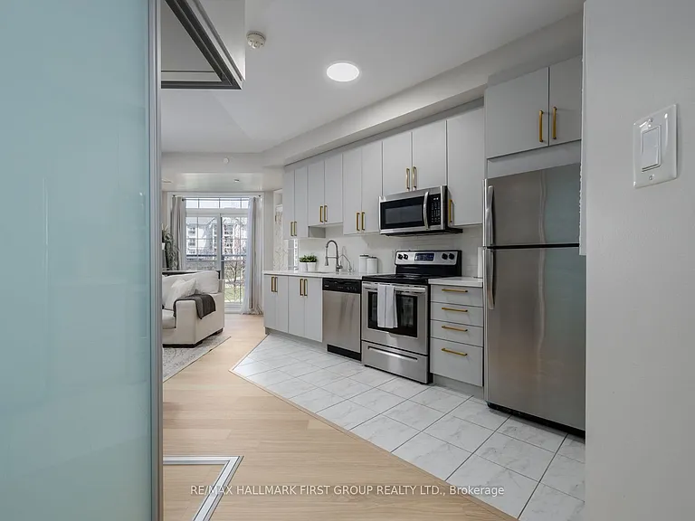84 Aspen Springs Dr #201 — Photo 7