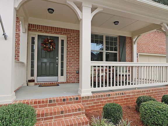 3rd image of 209 Fox Pointe Ct
