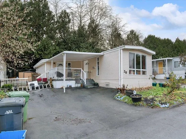 8220 King George Blvd #28, Surrey, BC V3W 6E1