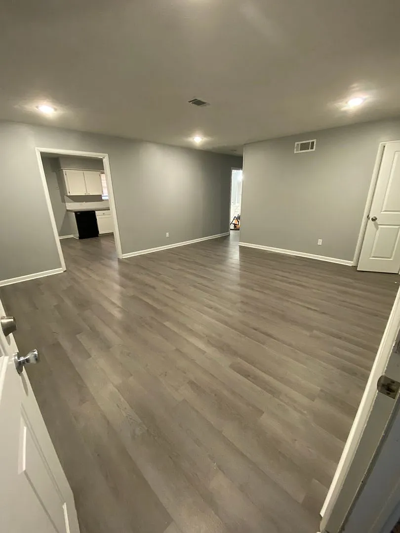 3BR/2BA House for Rent in Sherwood — Photo 3