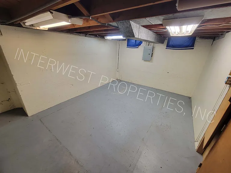 7924 SE Woodstock Blvd — Photo 16