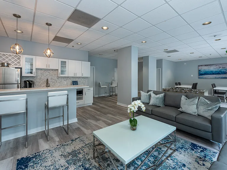 The 1201 Apartments — Photo 43