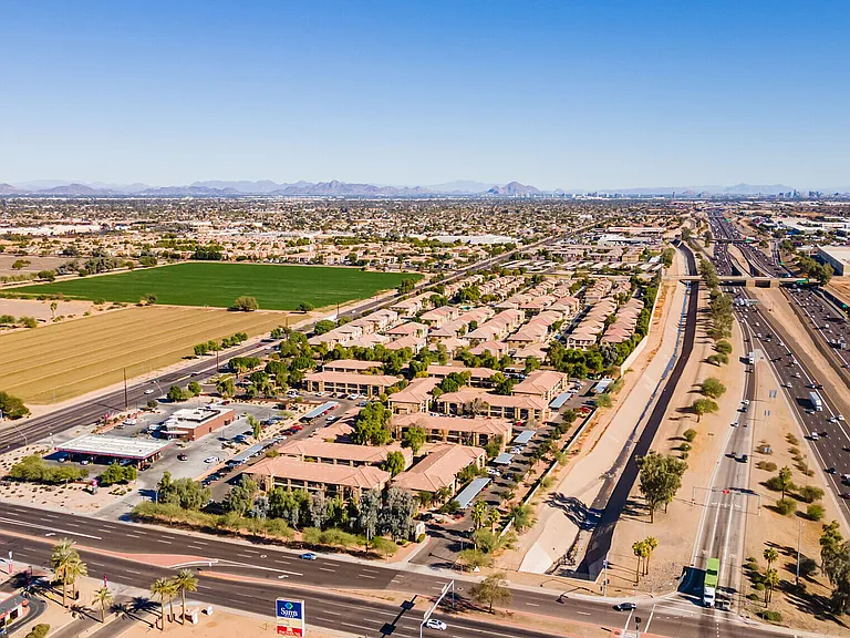 Residence at McDowell Apartments For Rent in Phoenix, AZ