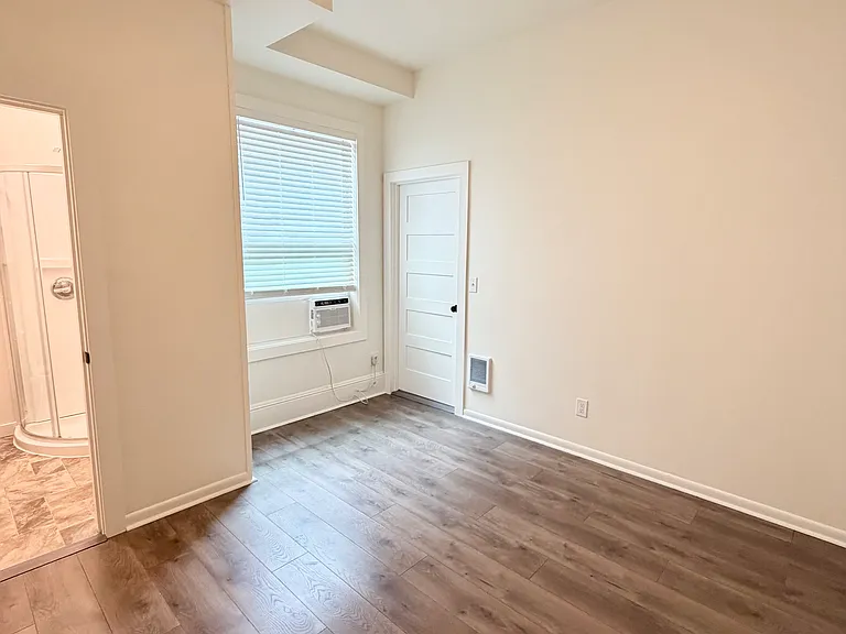 1911 N Kilpatrick St #10 — Photo 6