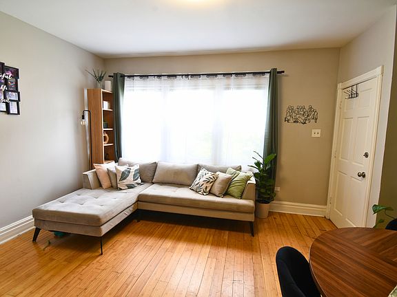 4th image of 2437 N Central Ave