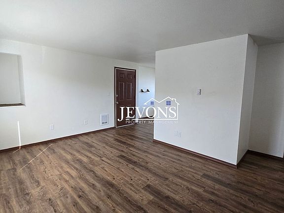 4th image of 1117 Willow St #H
