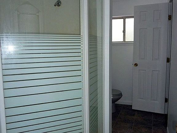 5th image of 44 Myrick Ave