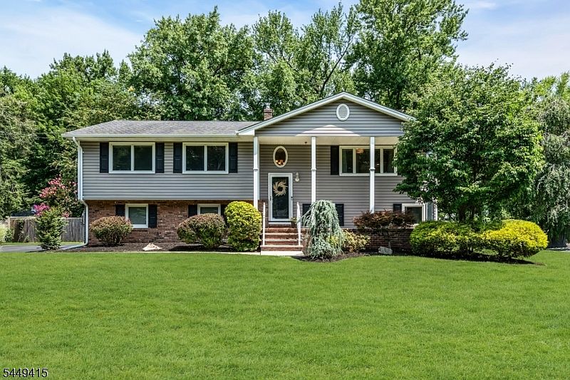 1st image of 1245 Sunnyfield Ln