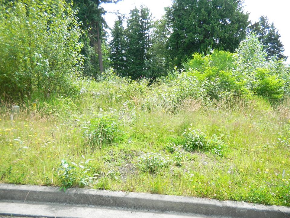 2nd image of 10331 NE 43rd St
