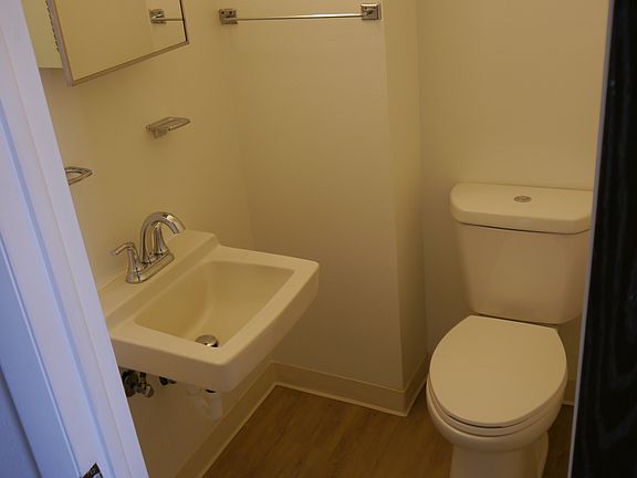 3rd image of 16585 E 13th Ave