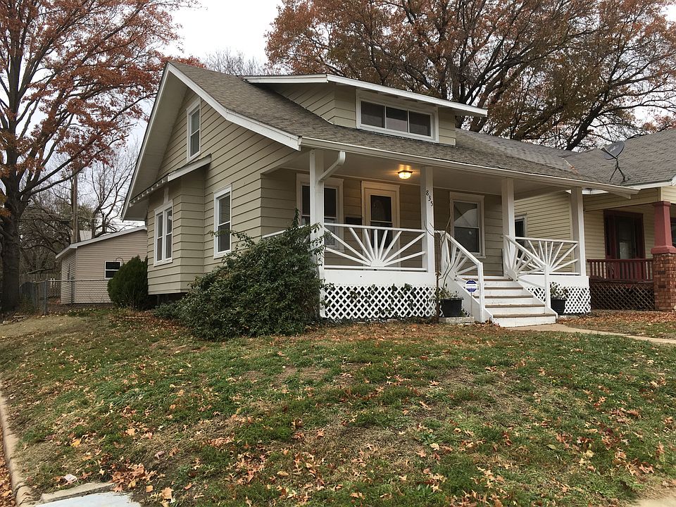 835 SW Jewell