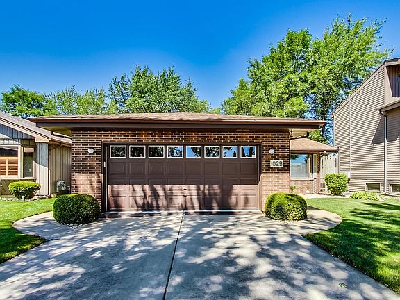 2nd image of 1029 Donna Ln
