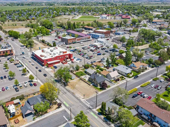 1213 Gilman Ave, Gardnerville, NV 89410