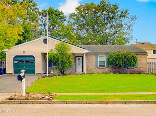 24 Forester Dr, Barnegat, NJ 08005