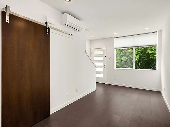 2nd image of 1153 NE 55th St