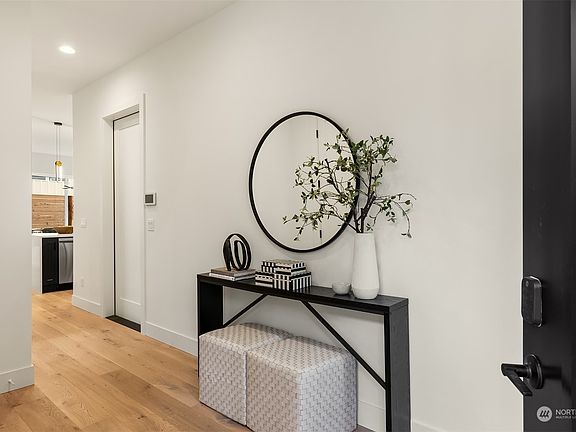 3rd image of 12714 82nd Avenue NE #5
