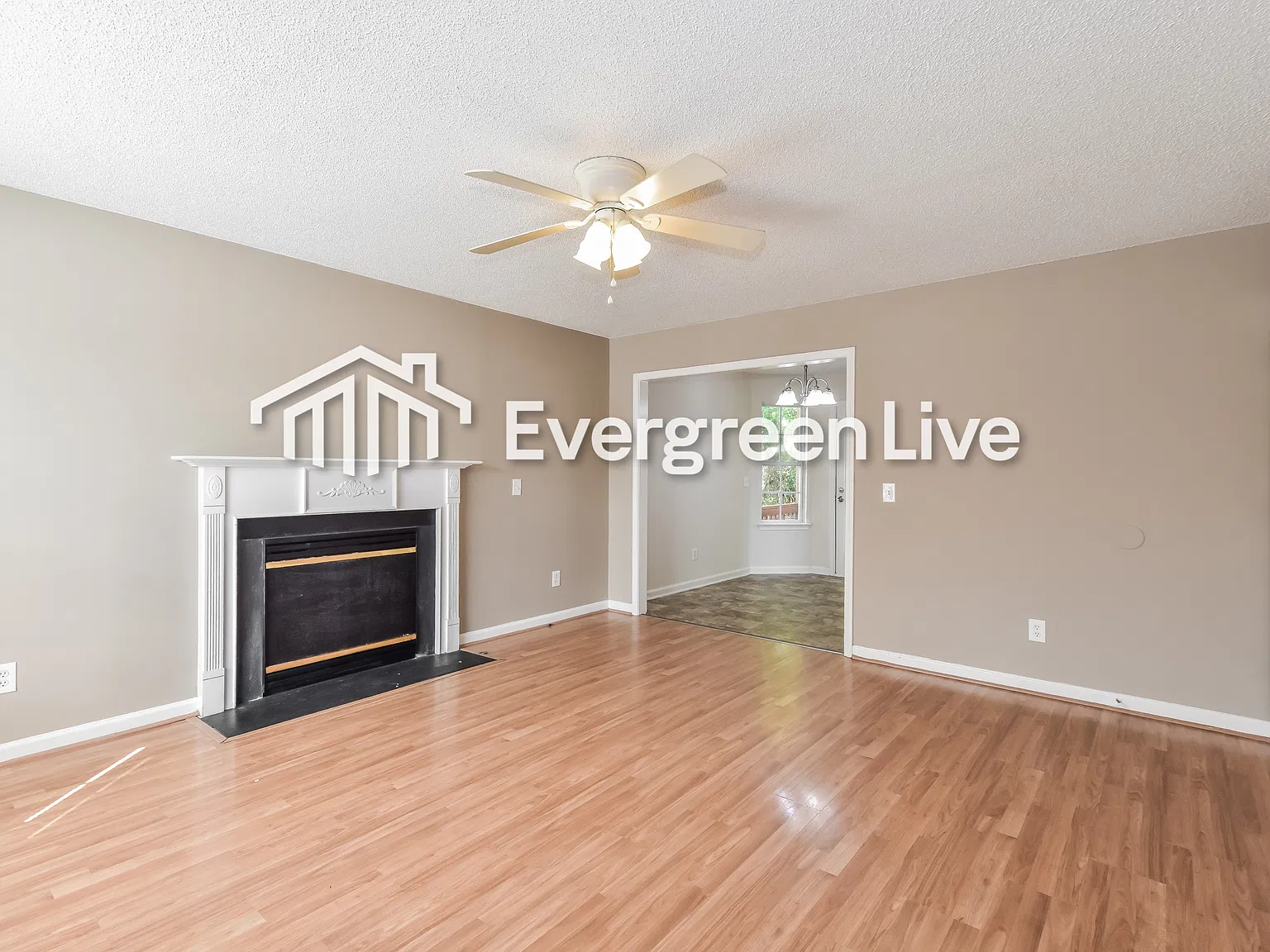 3 bed, 3.0 bath, 1266 sqft, $1,595 — Photo 3