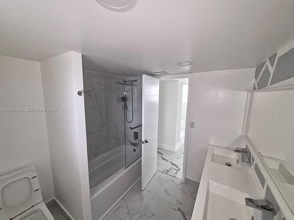 4th image of 16410 Miami Dr APT 304
