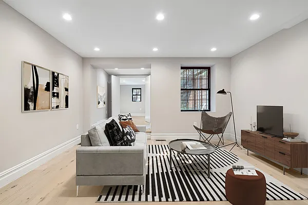 Rented by Freestone Property Group | media 13