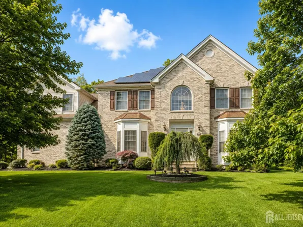 111 Delmonico Ave, Somerset, NJ 08873
