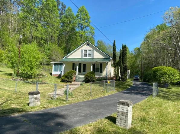 326 Highway 1092, Sitka, KY 41255