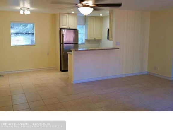 4th image of 1826 N Dixie Hwy APT 204