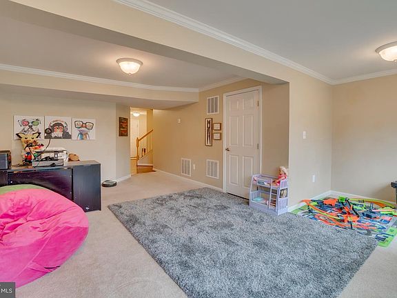3rd image of 269 Woodstream Blvd