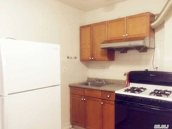3rd image of 14444 38th Ave #6F