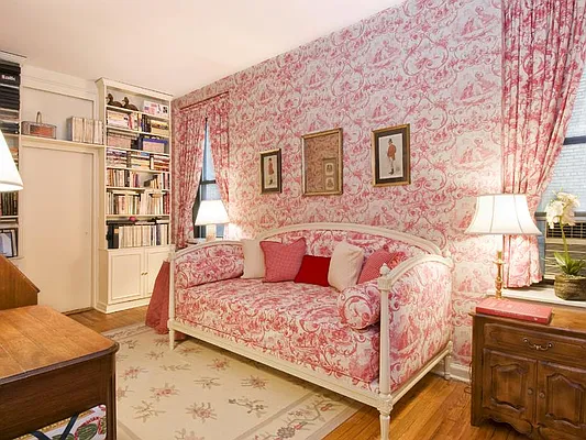Sold by Sotheby's International Realty | media 8