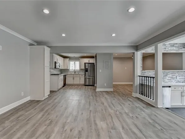 346 Carpenter Dr APT 29, Atlanta, GA 30328