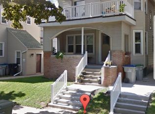 2615 N Murray Ave, Milwaukee, WI 53211