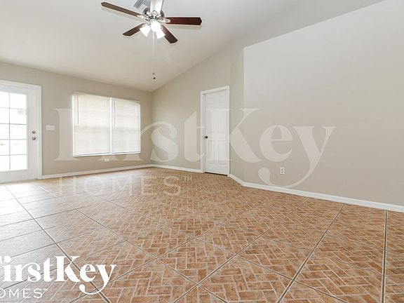 2nd image of 1302 SW 35th St