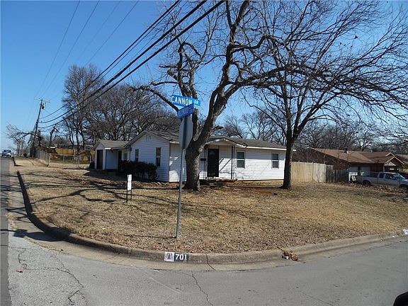 2nd image of 701 Cannon Dr
