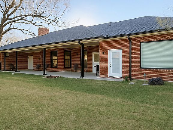 3rd image of 2541 Town View Dr