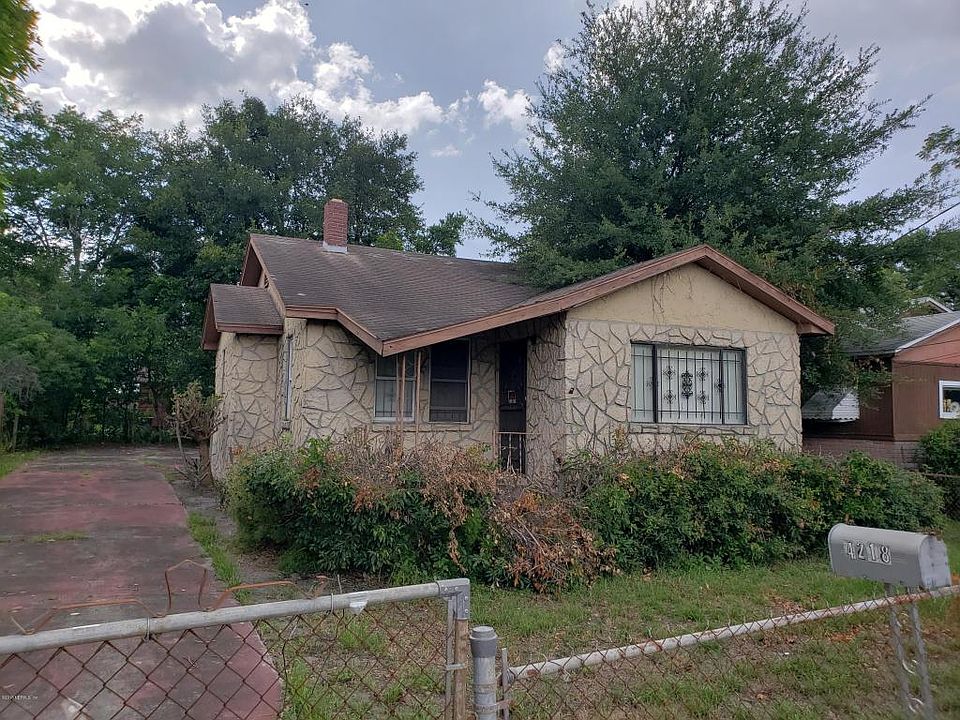 1st image of 4218 Buckman St