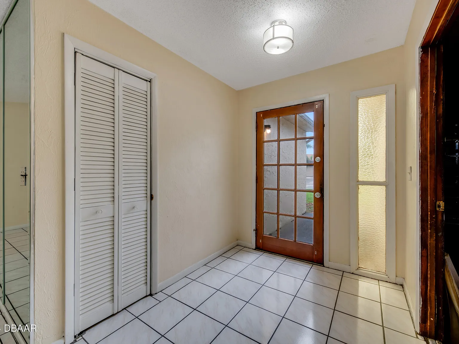 3 bed, 2.0 bath, 1548 sqft, $2,300 — Photo 4