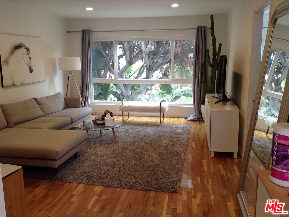 1st image of 1537 N Laurel Ave APT 209